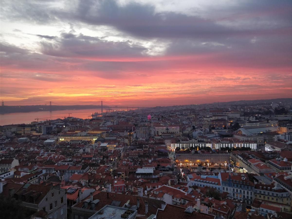 Magnificent Flat With Spectacular Views In Graca Apartment Lisbon Bagian luar foto
